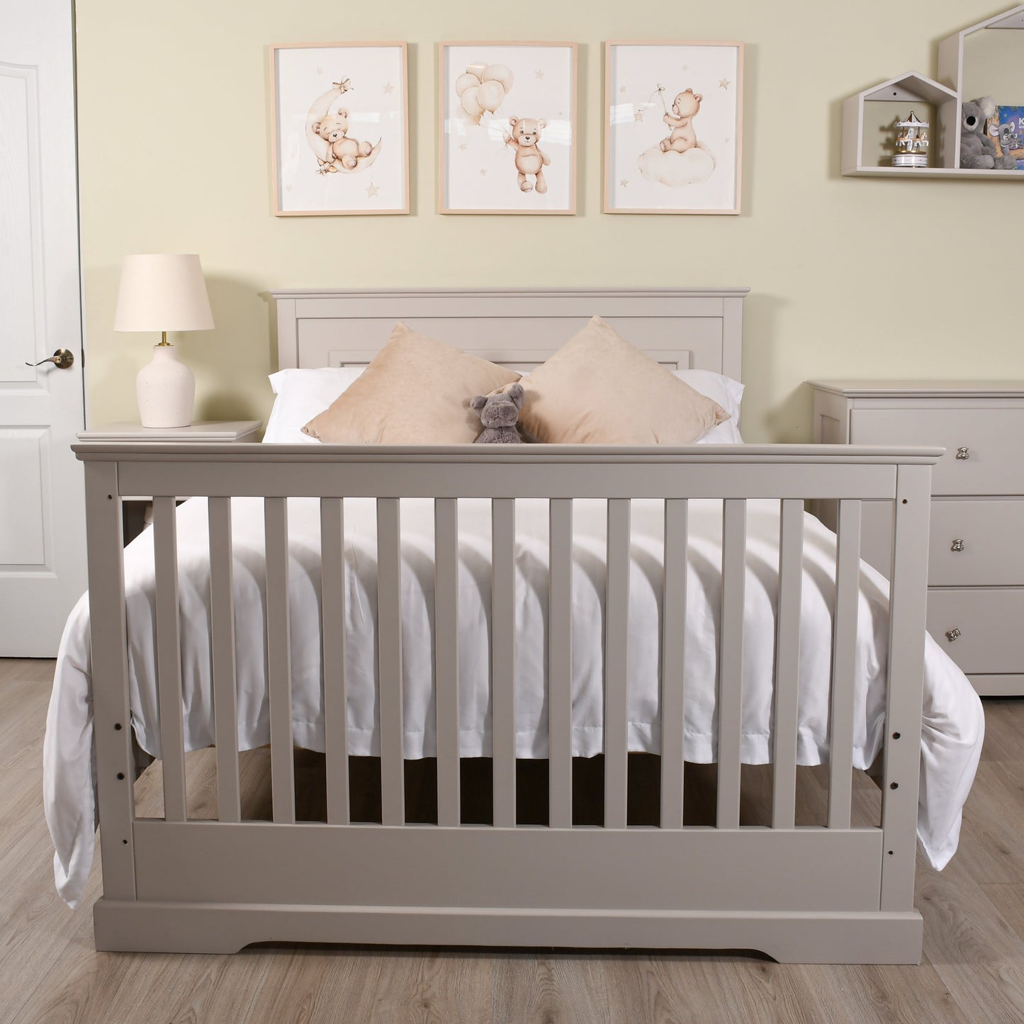 Cuna Victoria 4 en 1 Convertible a Cama Matrimonial