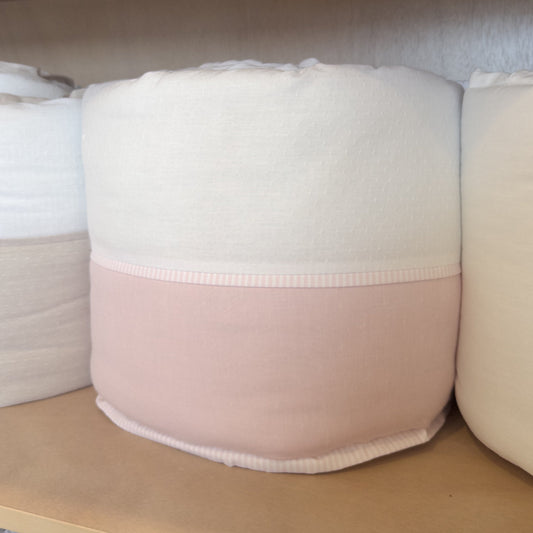Protector/Bumper para Cuna - Blanco con Rosa