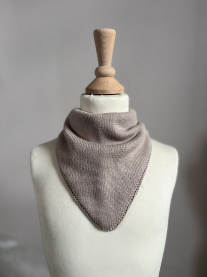 Babero Leo Pine Cone - Beige