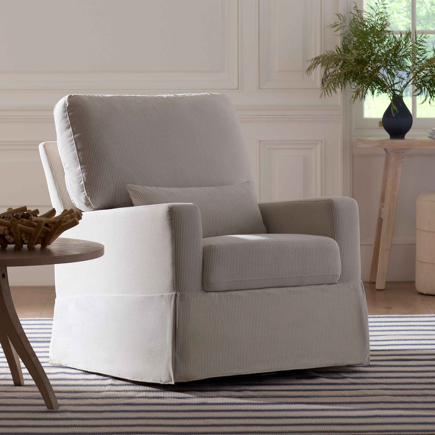 Sillón Mecedora Olivia - Fog Chatham Stripe