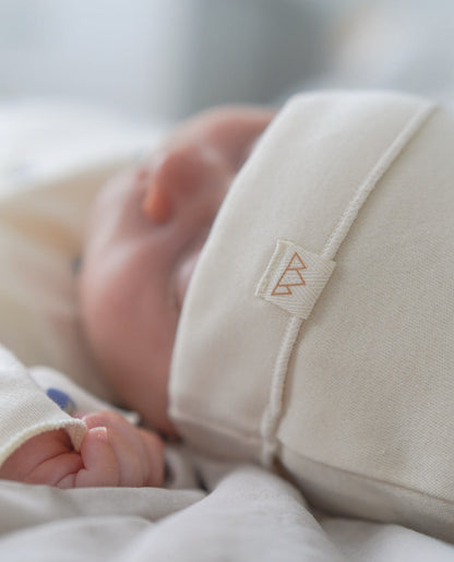Baby Hat - NB - Snow White