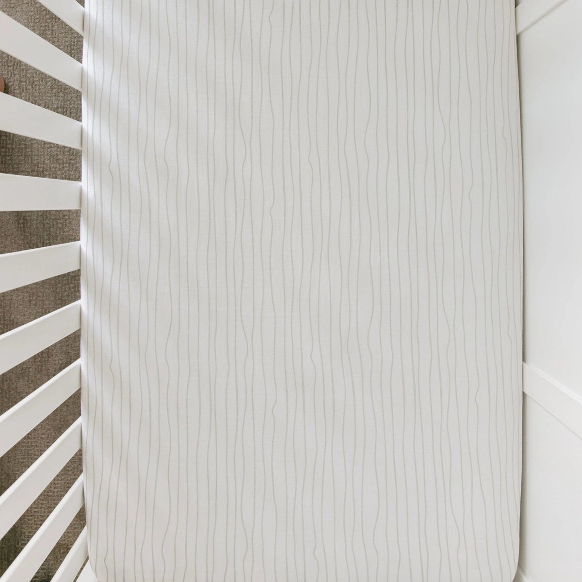 Sábana de Cuna - Cotton Muslin - Breezy Stripe