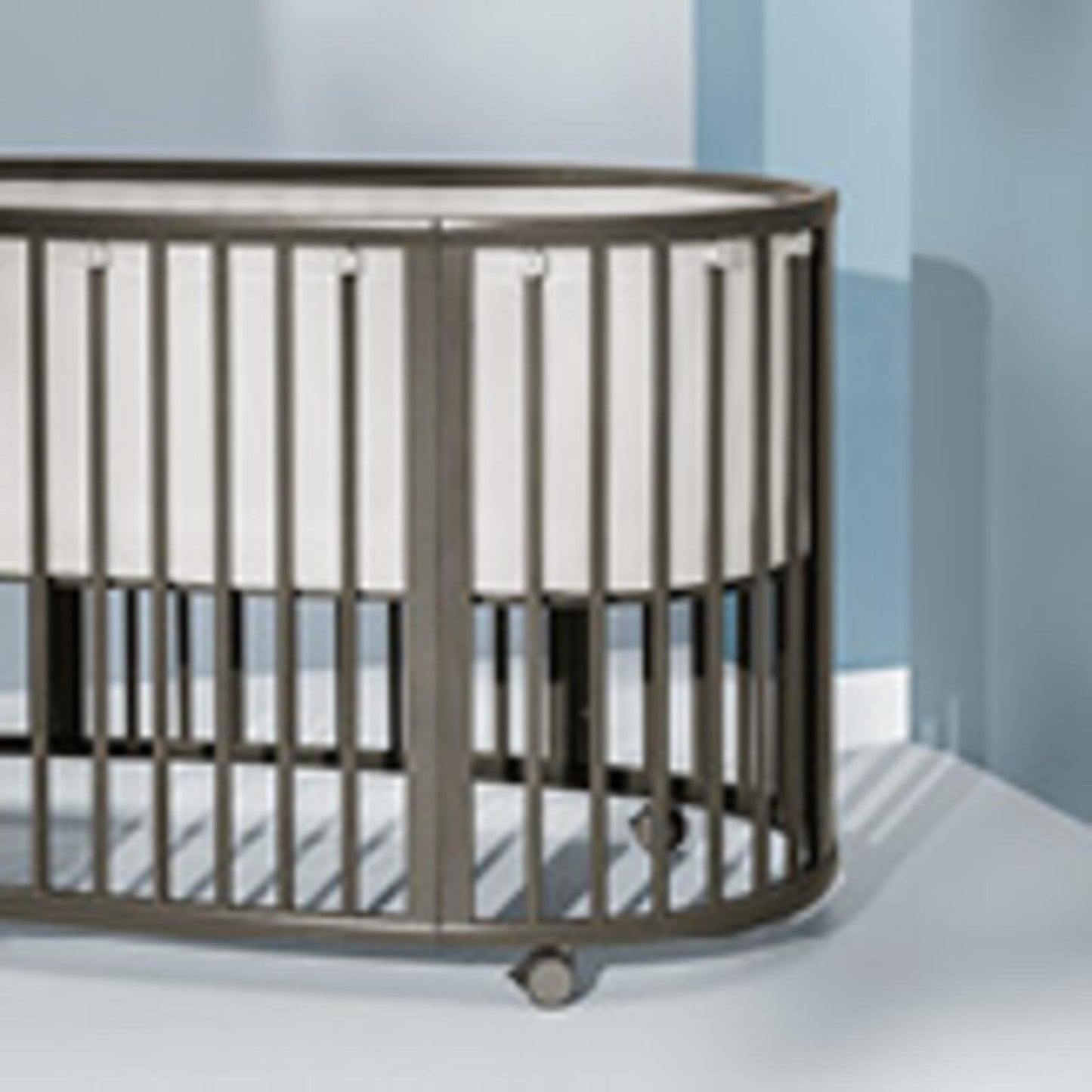 Cuna Stokke® Sleepi™ Bed V3